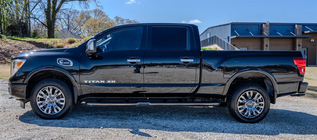 2017 Nissan Titan Platinum Reserve