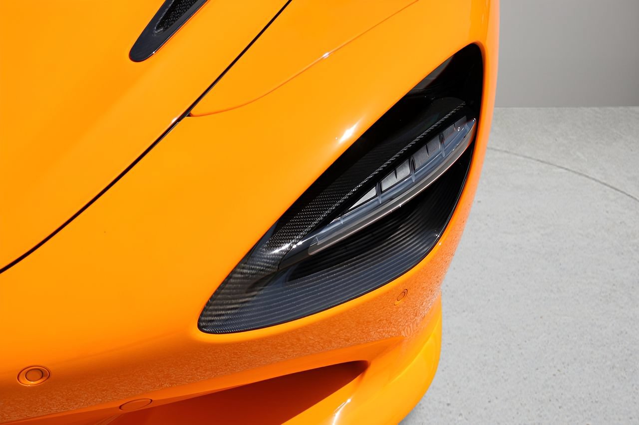 Used 2024 McLaren 750S Spider photo 10
