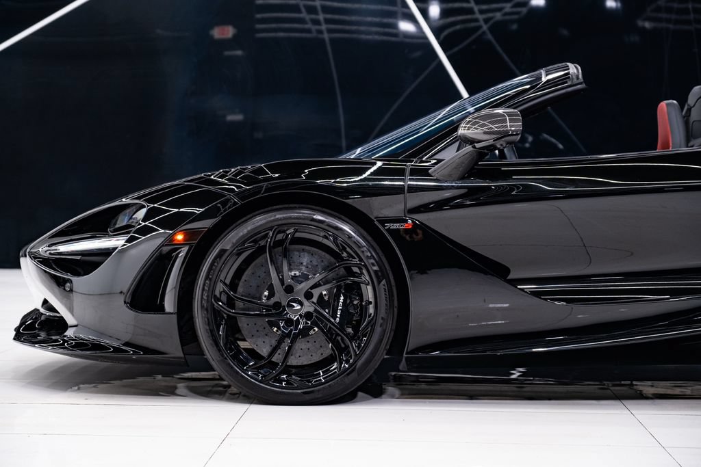Used 2024 McLaren 750S Spider photo 18
