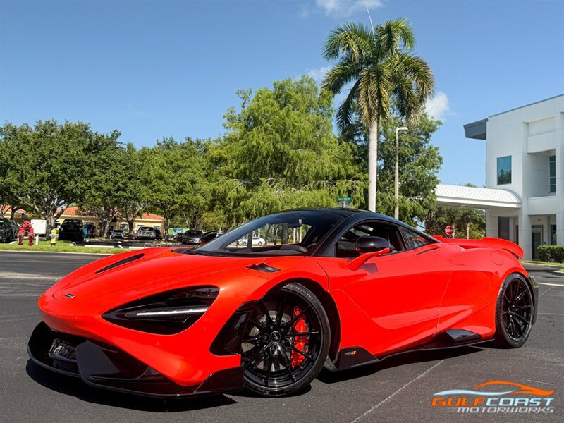 Used 2021 McLaren 765LT photo 11