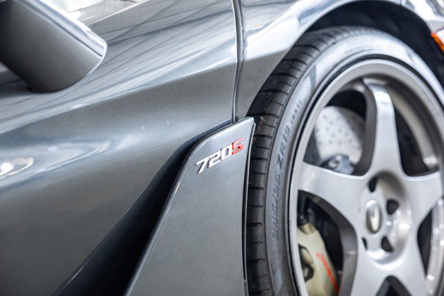 Used 2021 McLaren 720S Performance photo 23