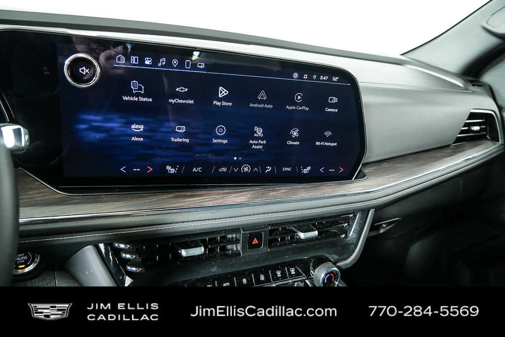 2025 Chevrolet Suburban LT