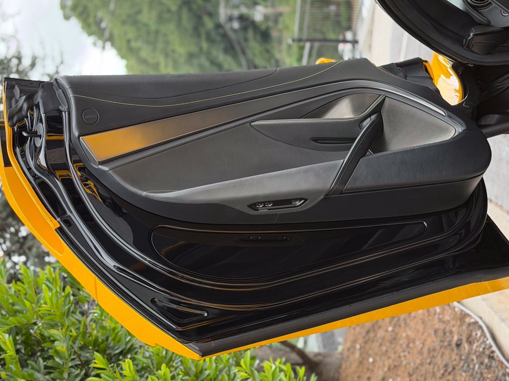 Used 2022 McLaren 720S Spider photo 36