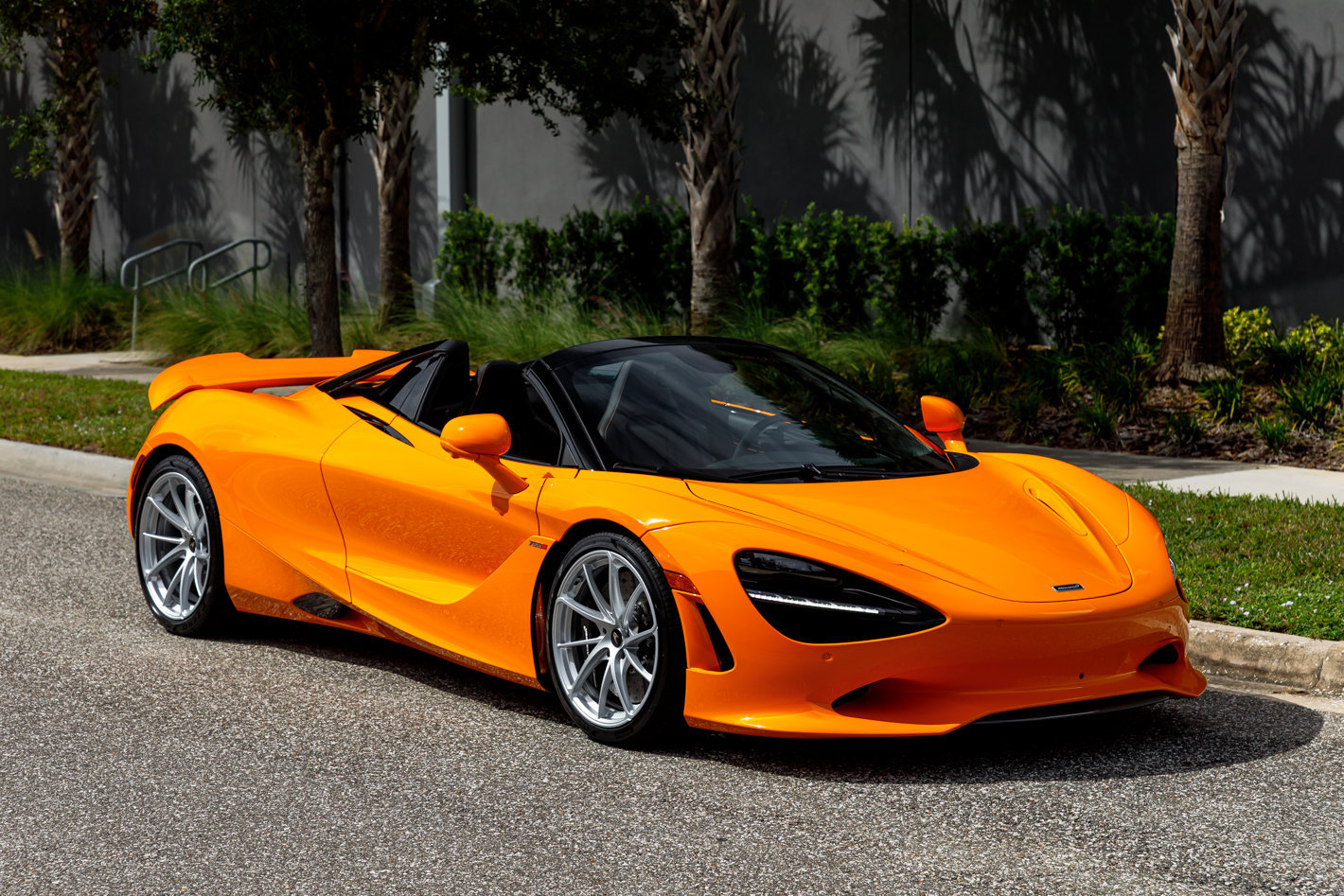 New 2027 McLaren 750S Spider photo 9