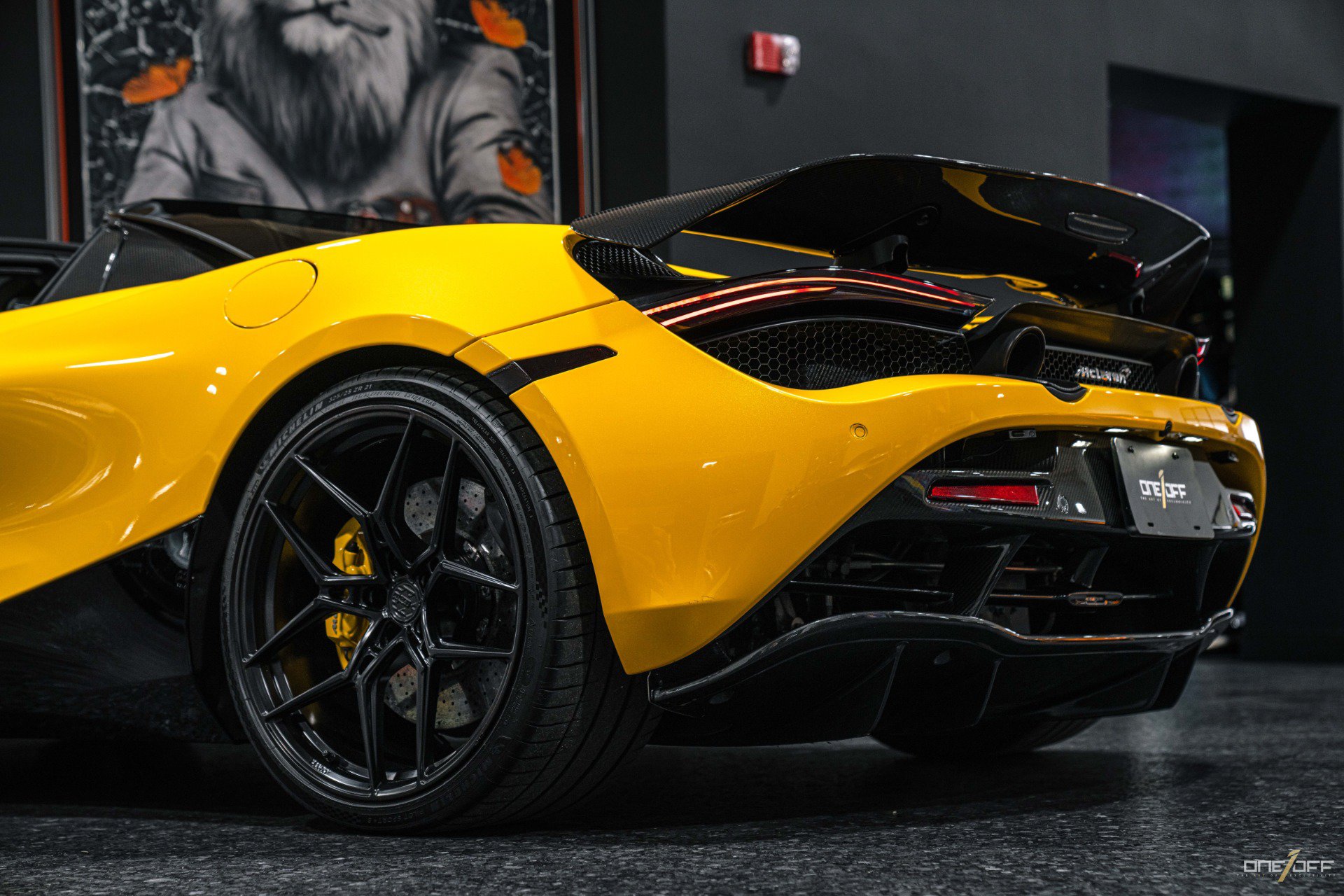 Used 2020 McLaren 720S Performance photo 24