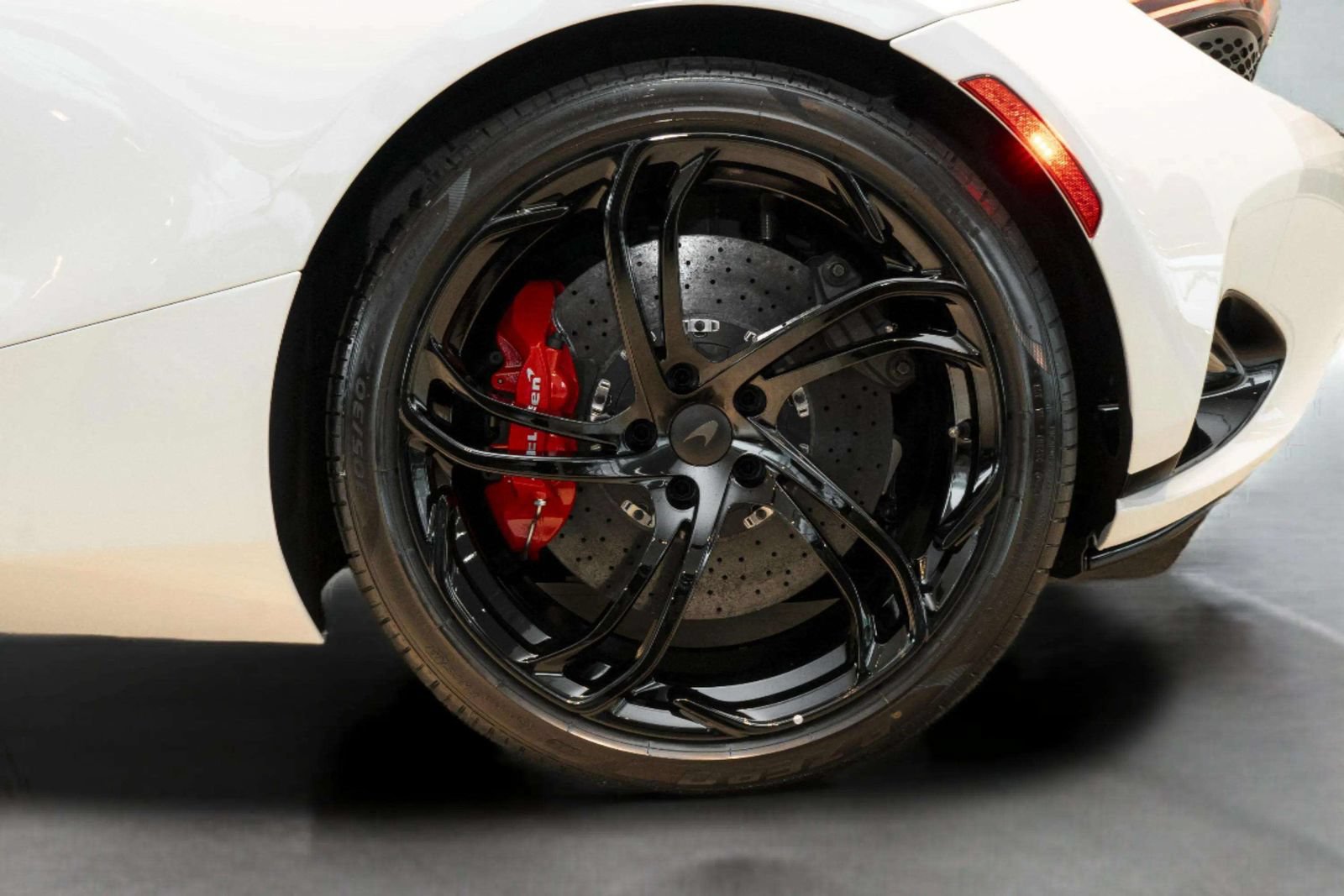 New 2027 McLaren 750S photo 13