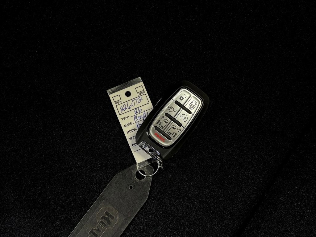 2026 Chrysler Pacifica Select