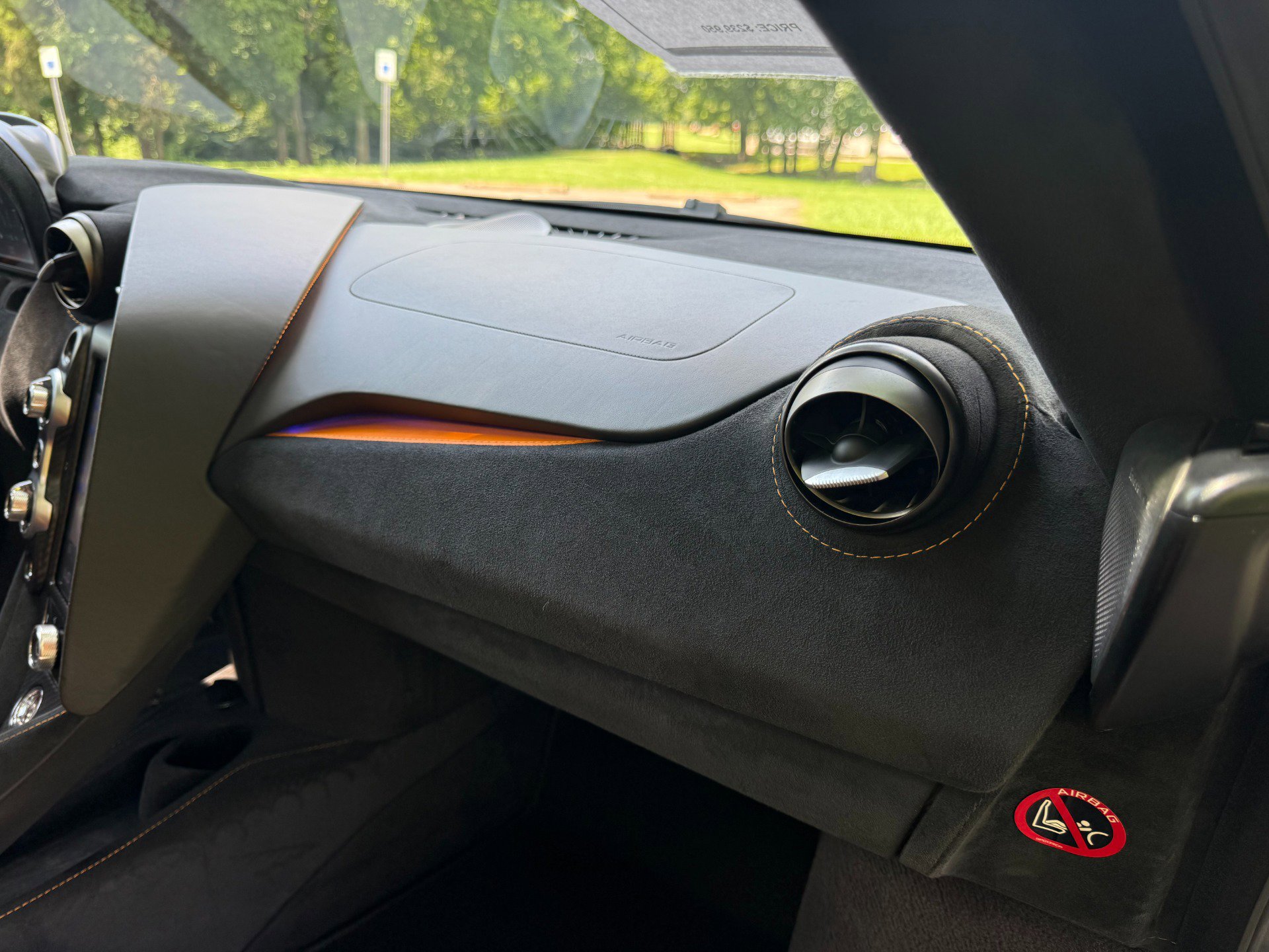 Used 2019 McLaren 720S Performance photo 25