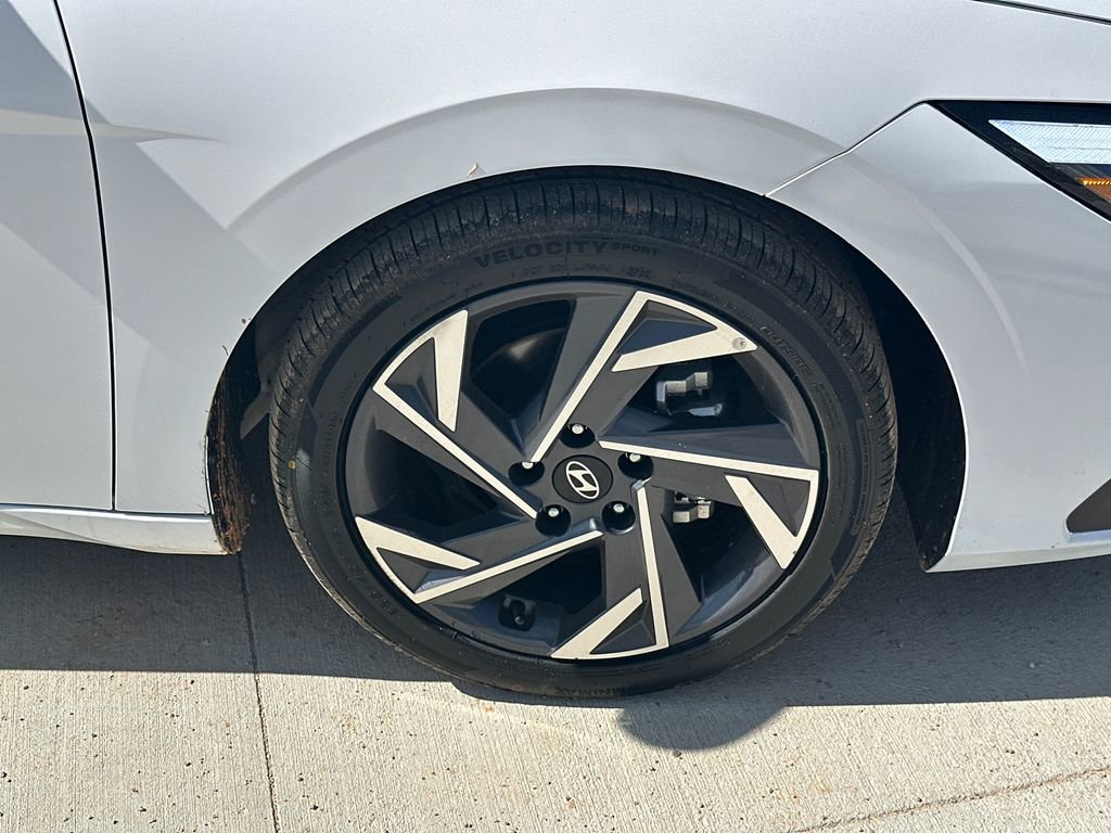 2025 Hyundai Elantra Sport