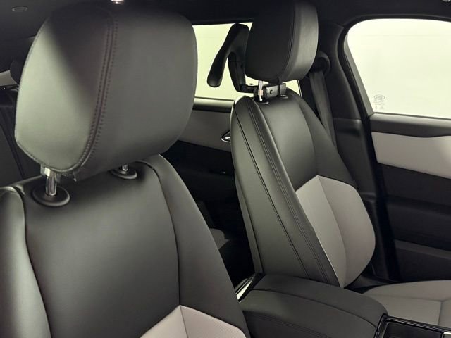 2026 Land Rover Range Rover Velar Dynamic SE