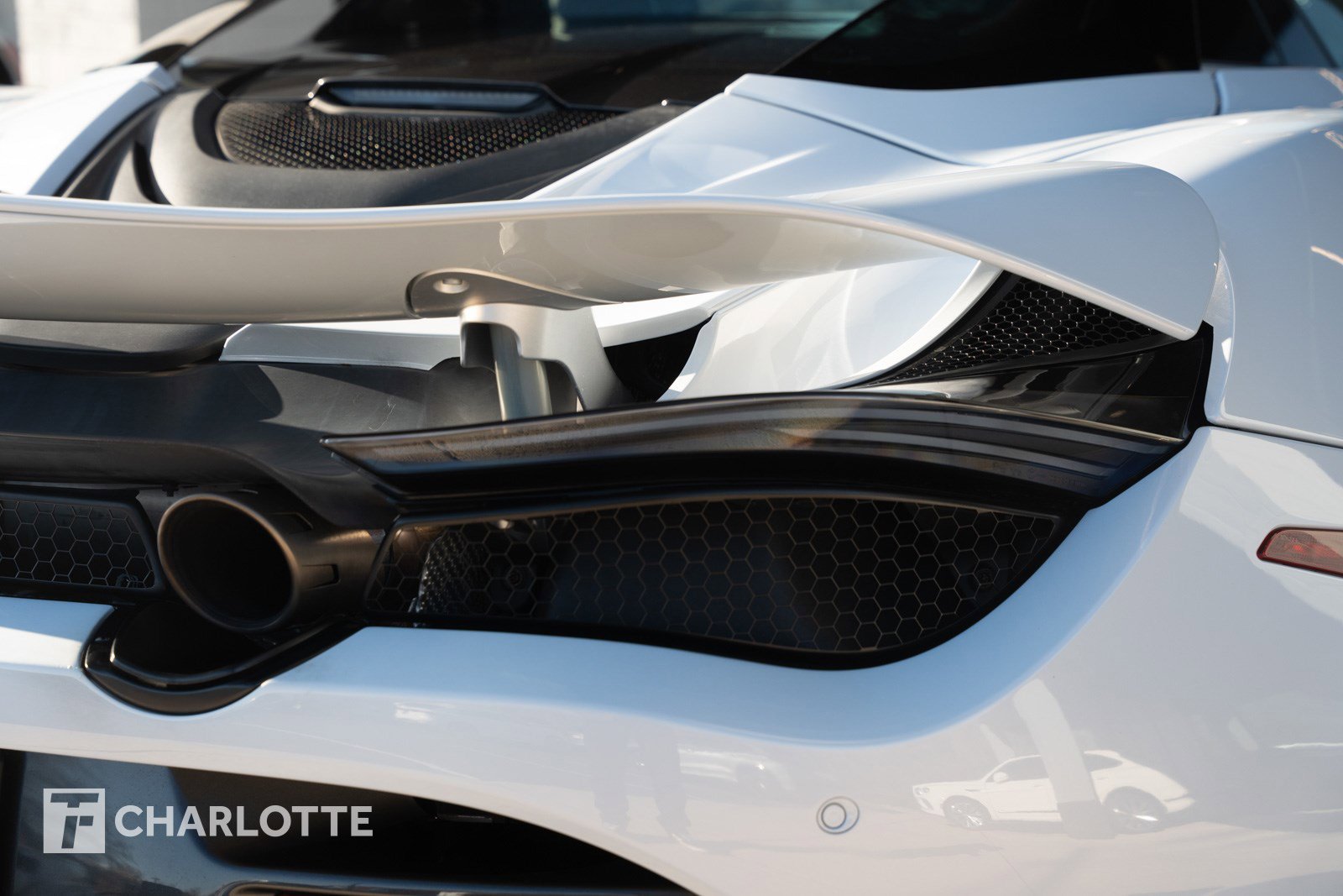 Used 2020 McLaren 720S Spider photo 16