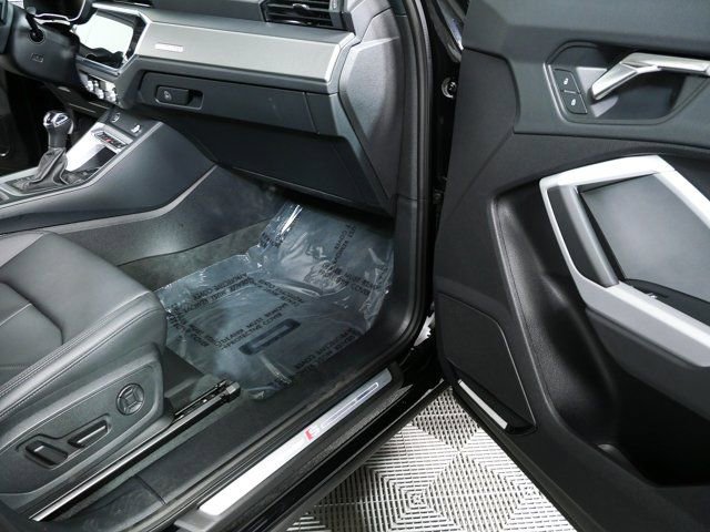 2025 Audi Q3 2.0T Premium Plus