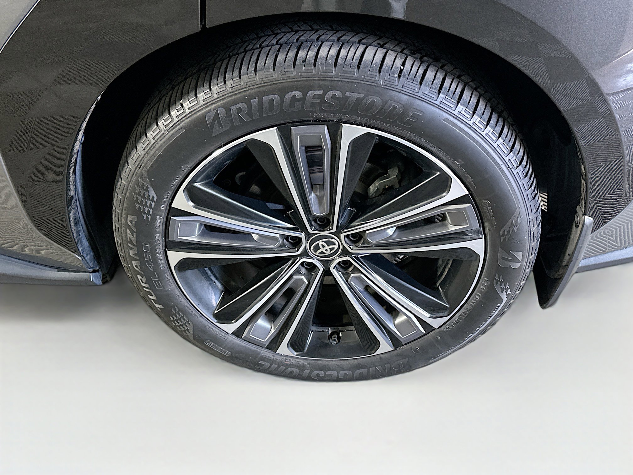 2023 Toyota bZ4X Limited