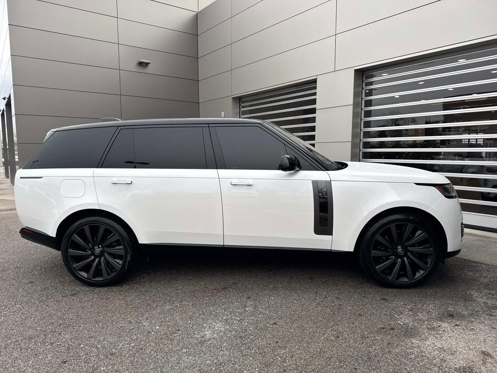2023 Land Rover Range Rover SV
