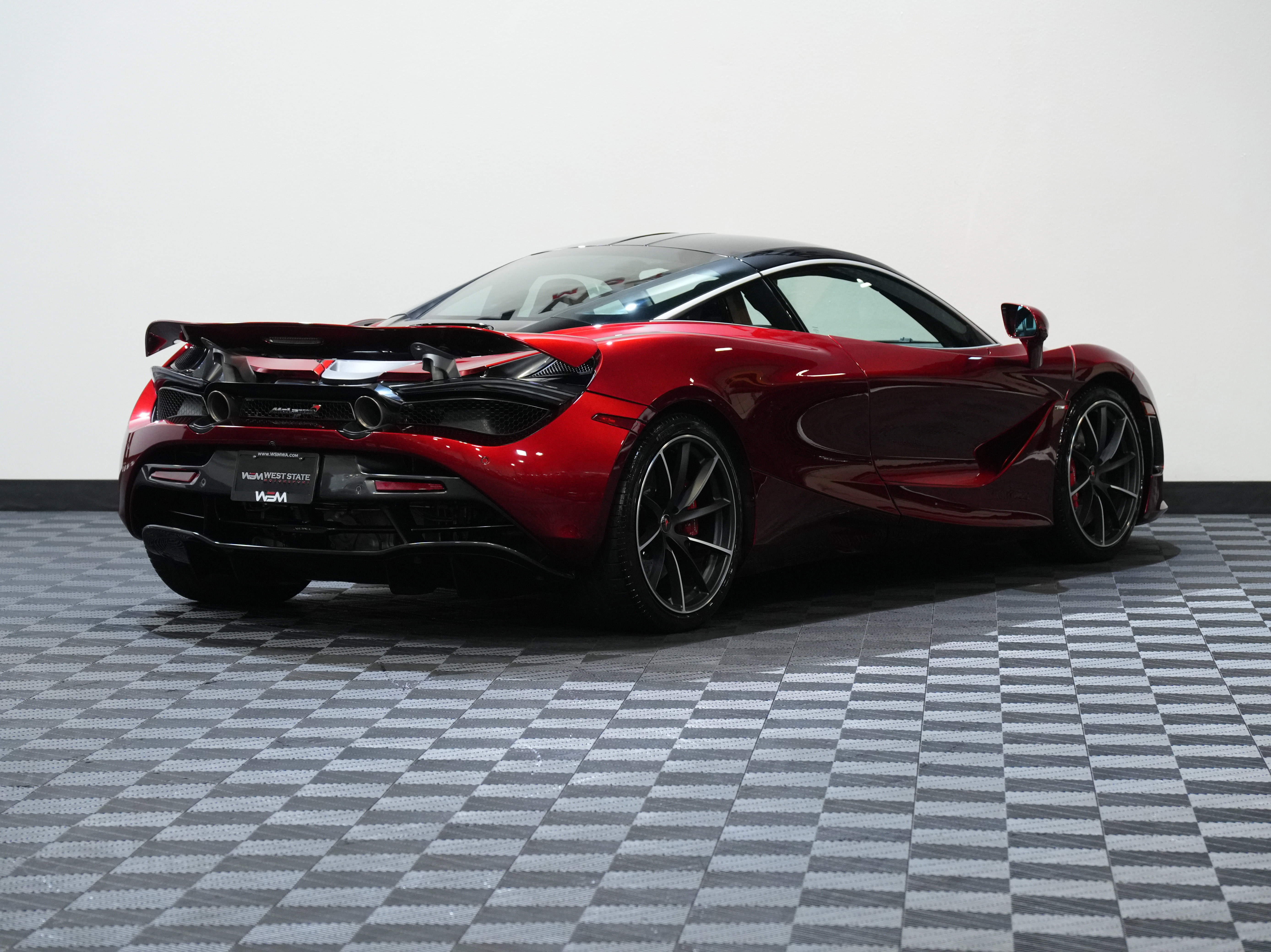 Used 2018 McLaren 720S photo 6