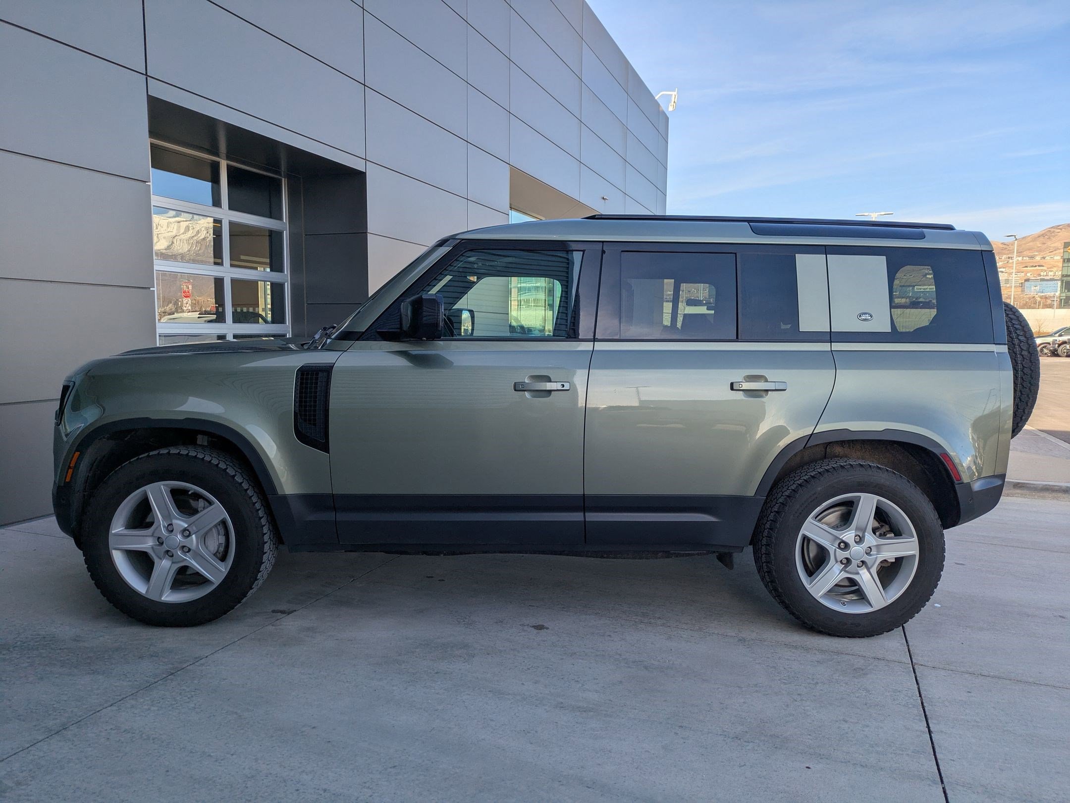 2020 Land Rover Defender 110 HSE