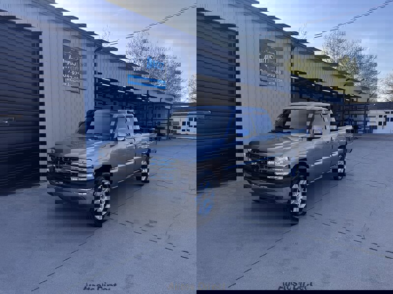 Used 2000 Chevrolet Silverado 1500 LS