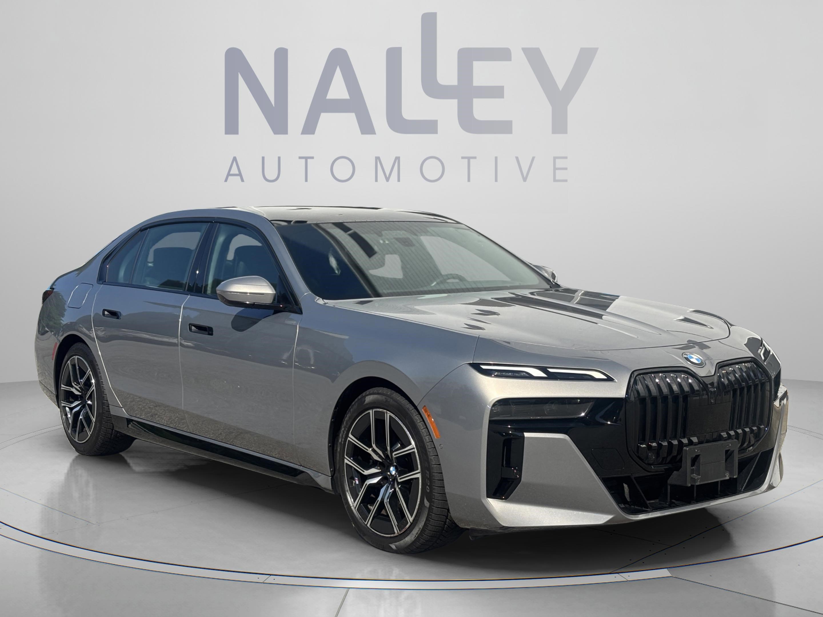 2023 BMW 760i xDrive