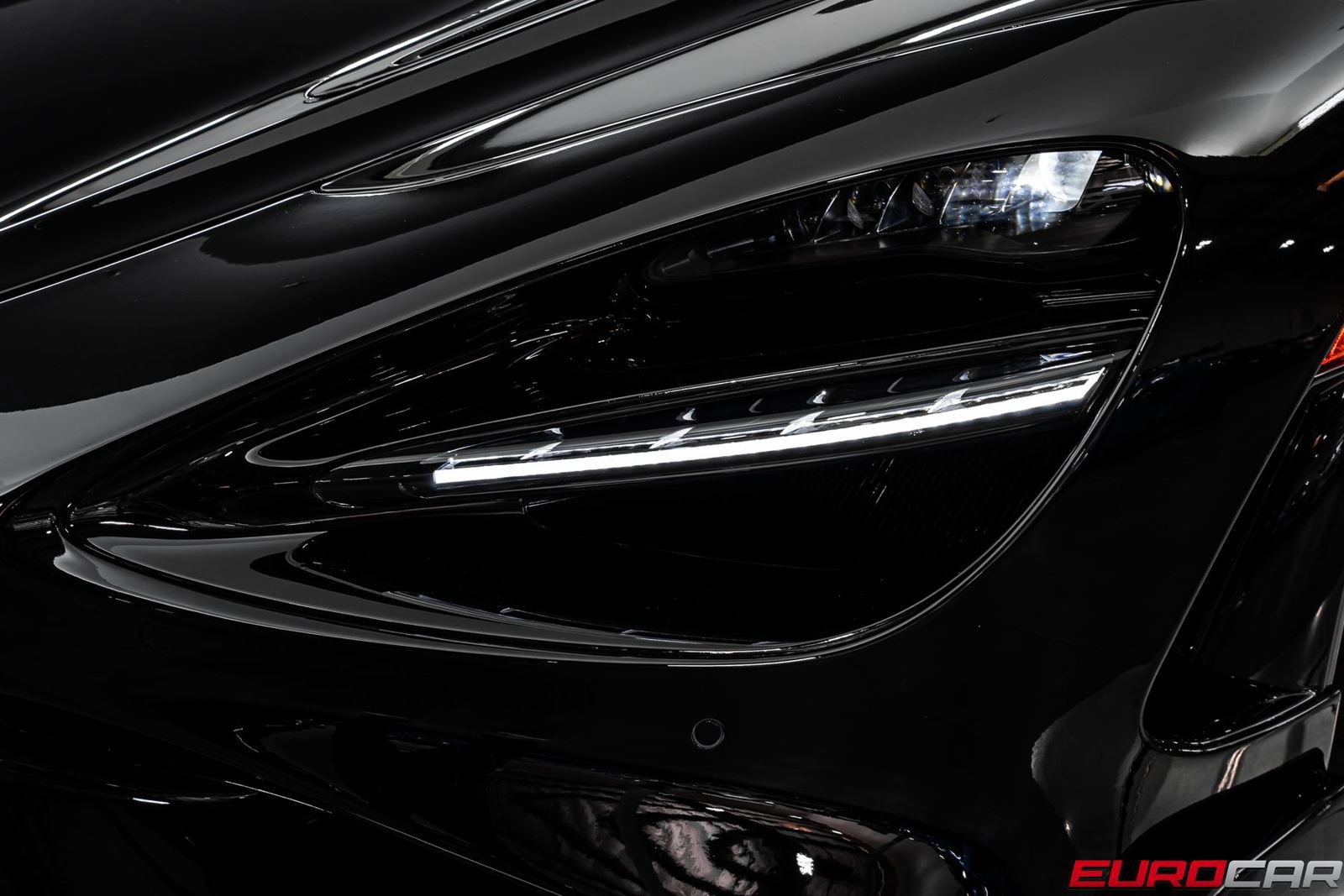Used 2022 McLaren 765LT photo 15