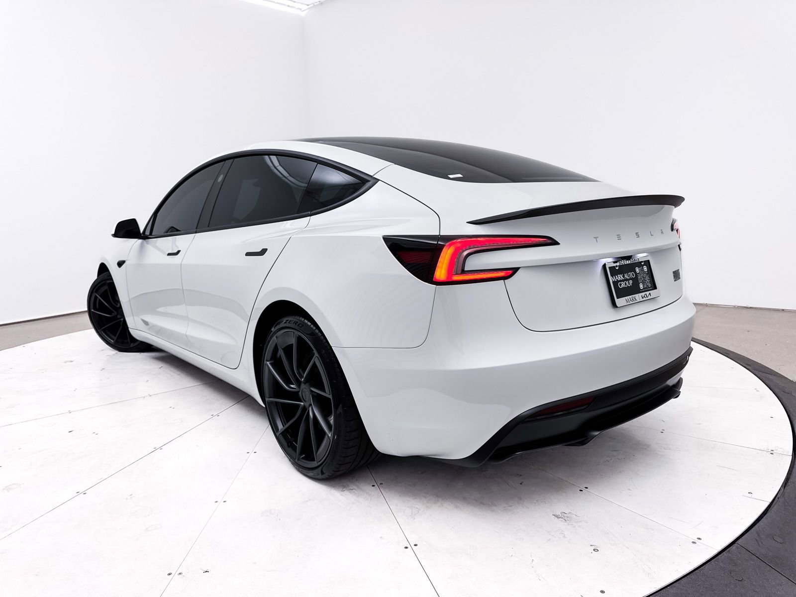 2024 Tesla Model 3 Performance