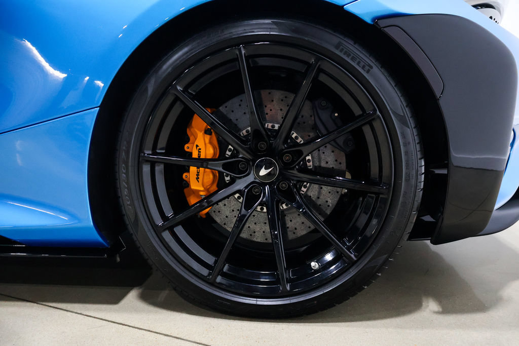 Used 2022 McLaren 765LT photo 40