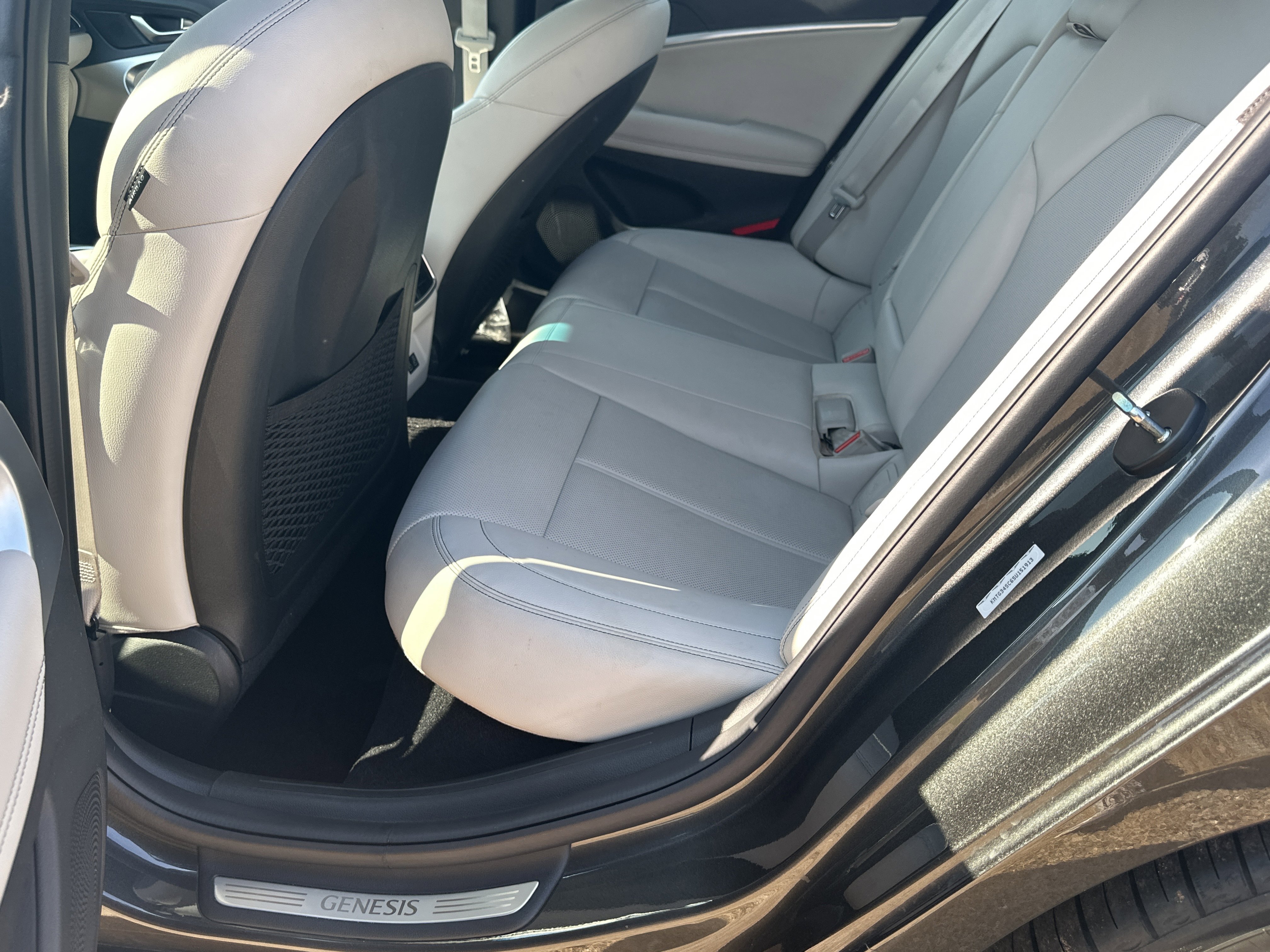 2025 Genesis G70 2.5T