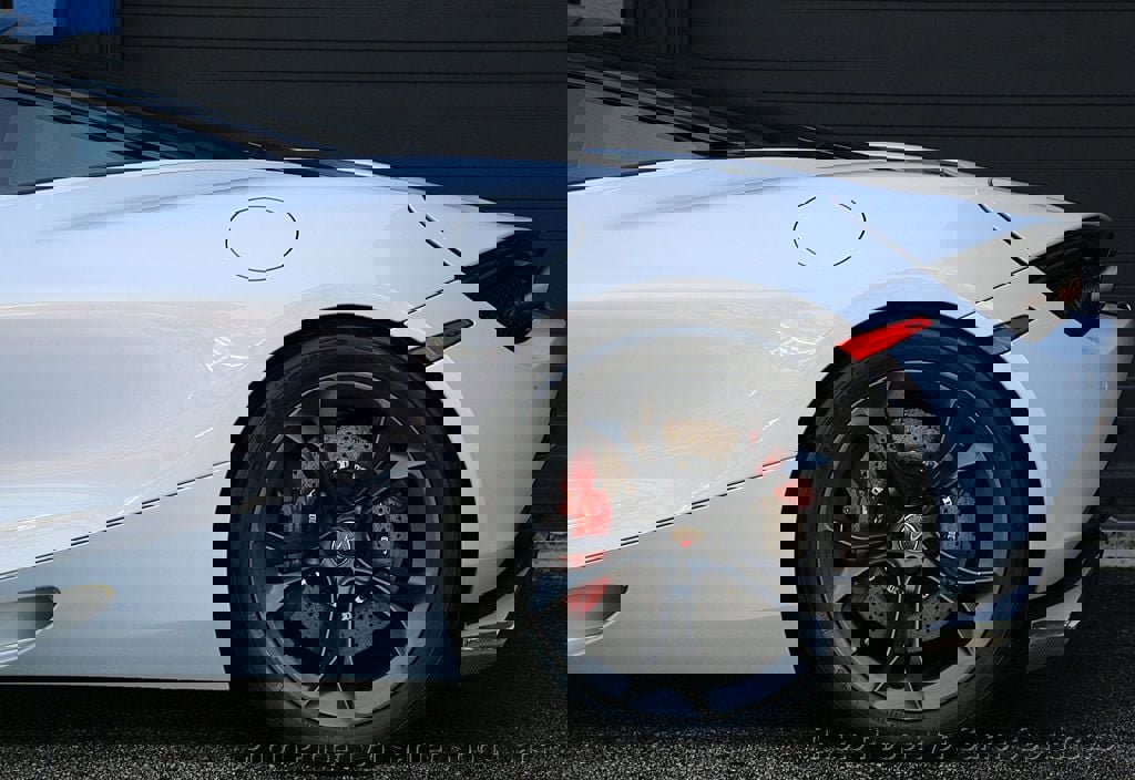 Used 2018 McLaren 720S Luxury photo 21