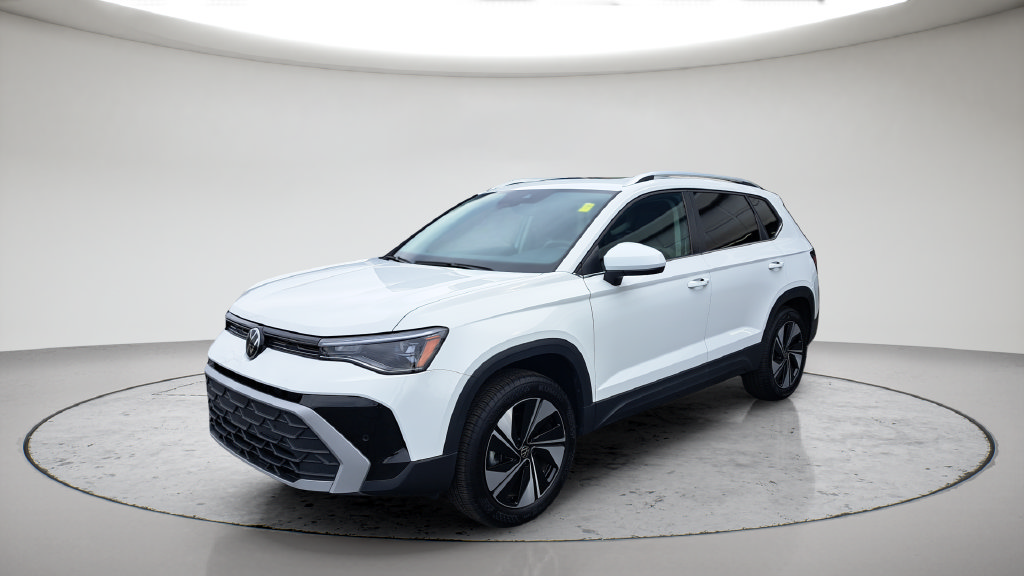 Used 2025 Volkswagen Taos SE