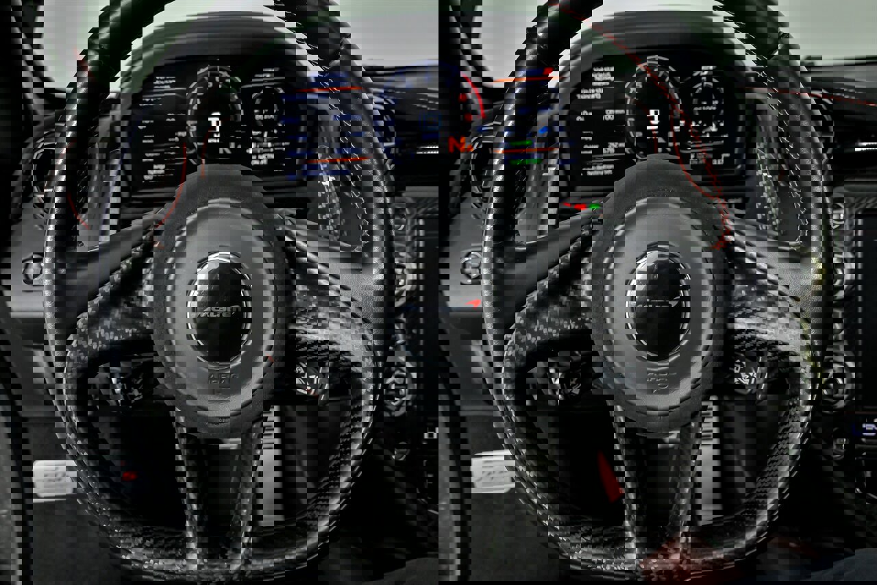 Used 2018 McLaren 720S photo 31