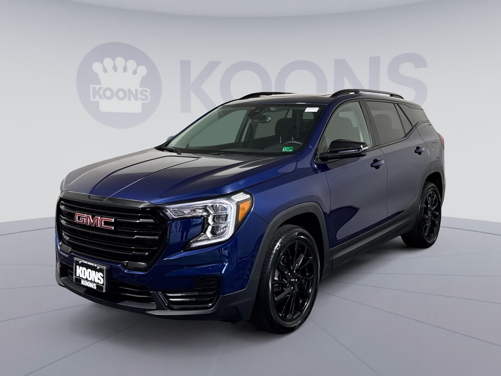 Used 2023 GMC Terrain SLE w/ Driver Convenience Package