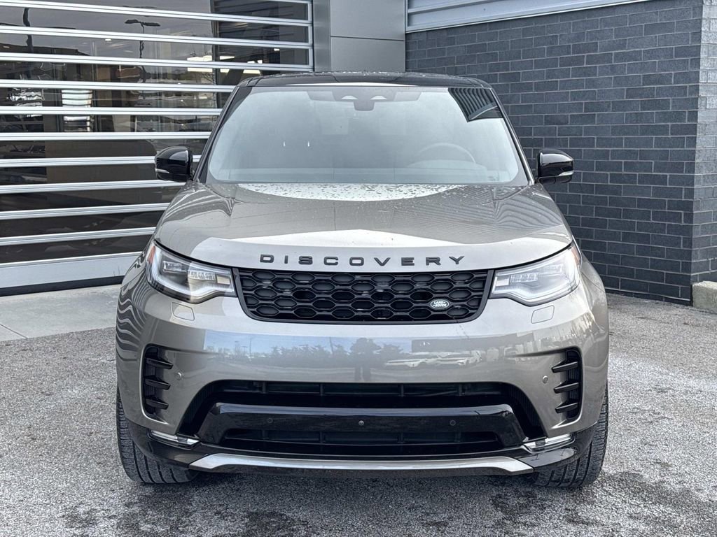 2025 Land Rover Discovery Dynamic SE