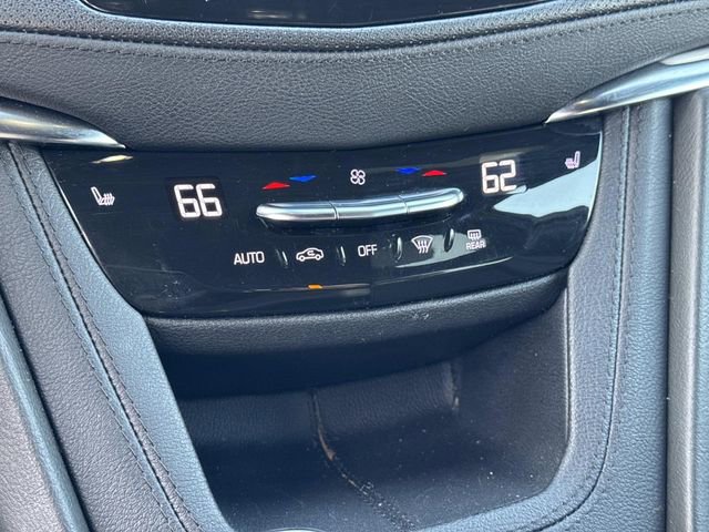 2022 Cadillac XT5 Luxury