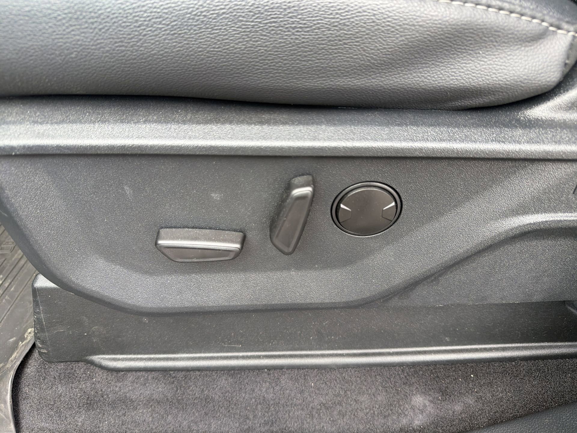 2025 Ford F150 Lariat