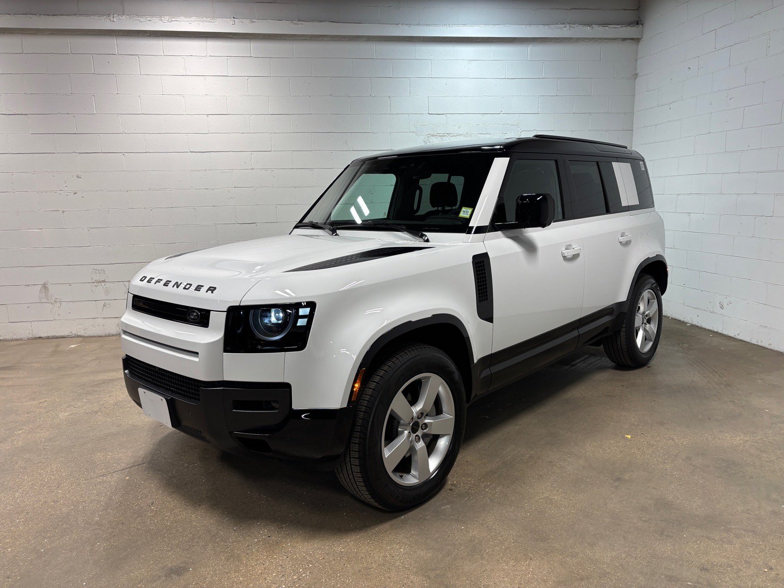 Used 2026 Land Rover Defender 110 X-Dynamic SE