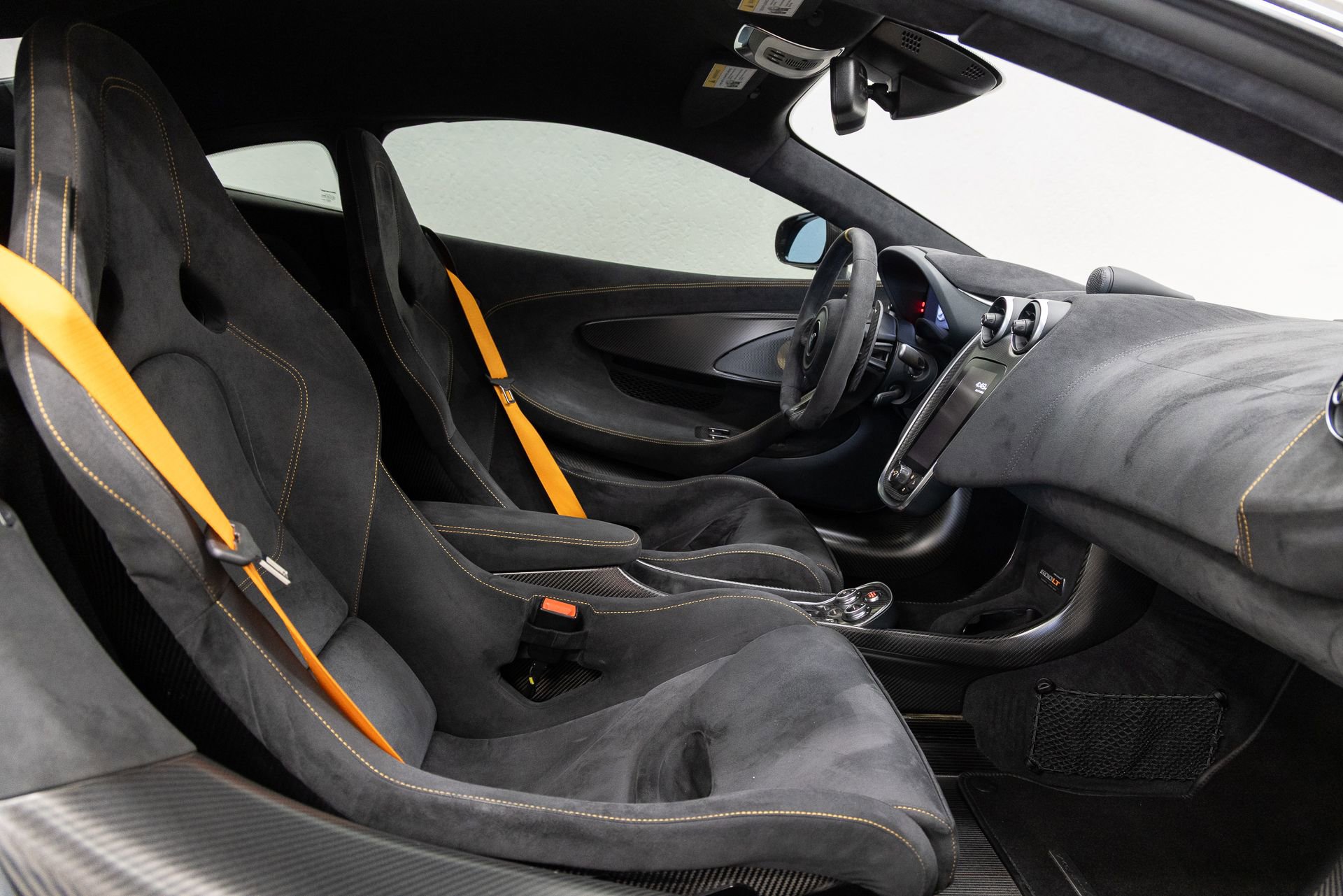 Used 2019 McLaren 600LT photo 12