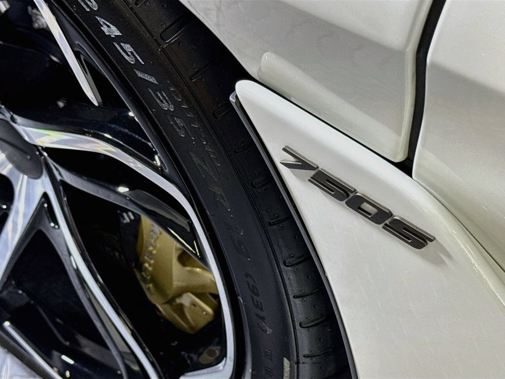 Used 2025 McLaren 750S Spider photo 21