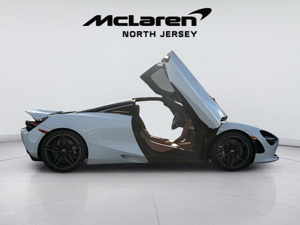 Used 2018 McLaren 720S photo 8