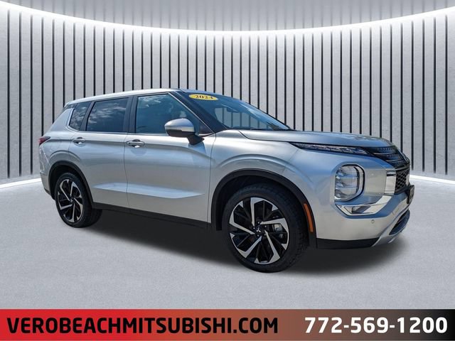 Used 2024 Mitsubishi Outlander SE