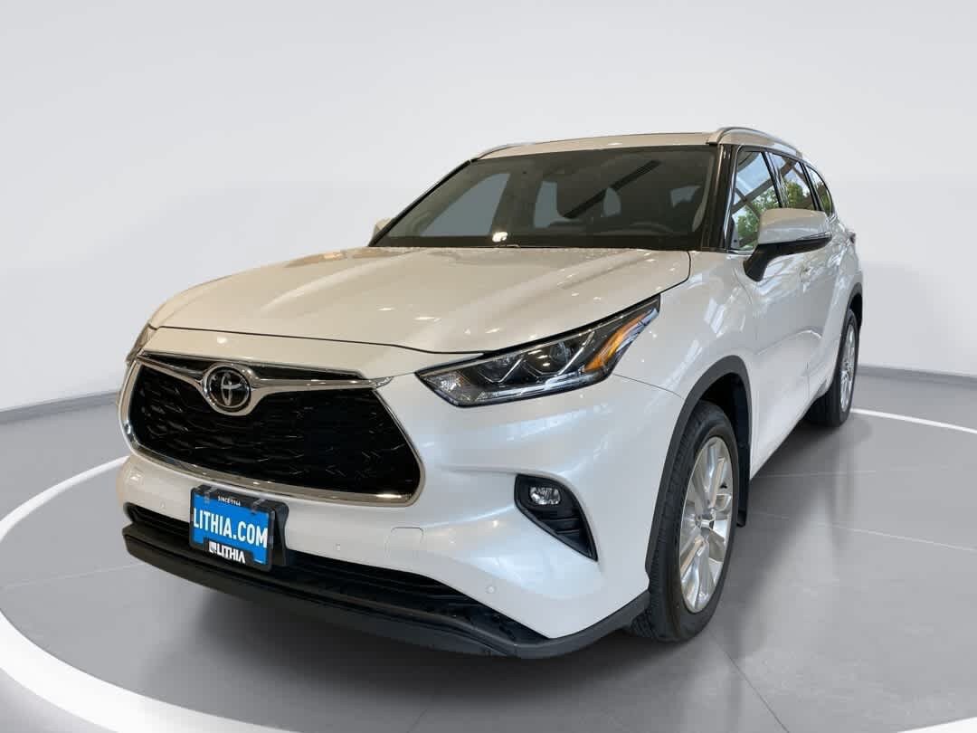 Used 2025 Toyota Highlander Limited