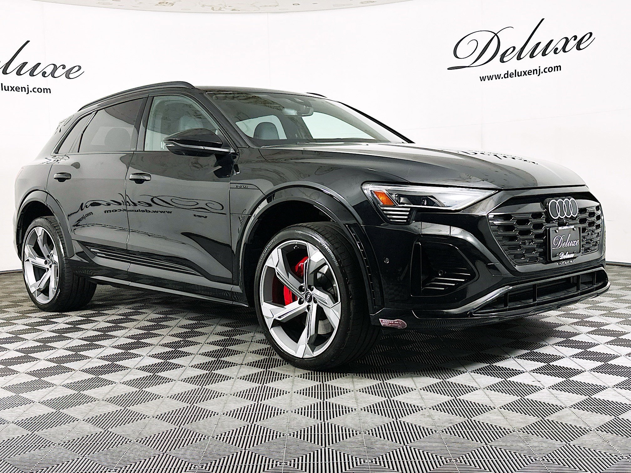 Used 2024 Audi Q8 e-tron Prestige w/ Prestige Package