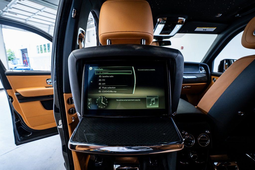 2022 Rolls-Royce Cullinan Black Badge