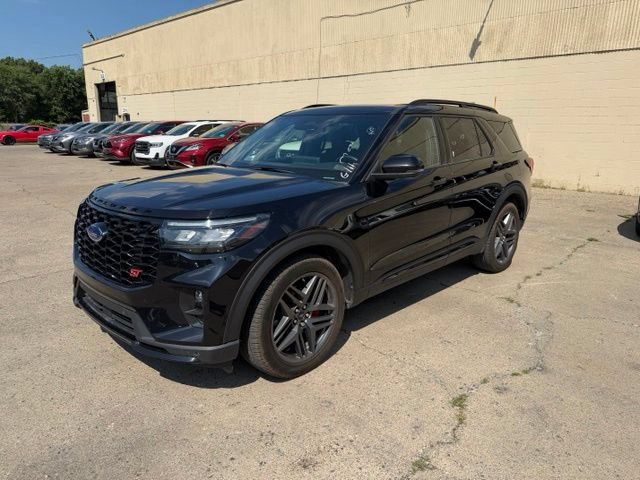 Used 2025 Ford Explorer ST