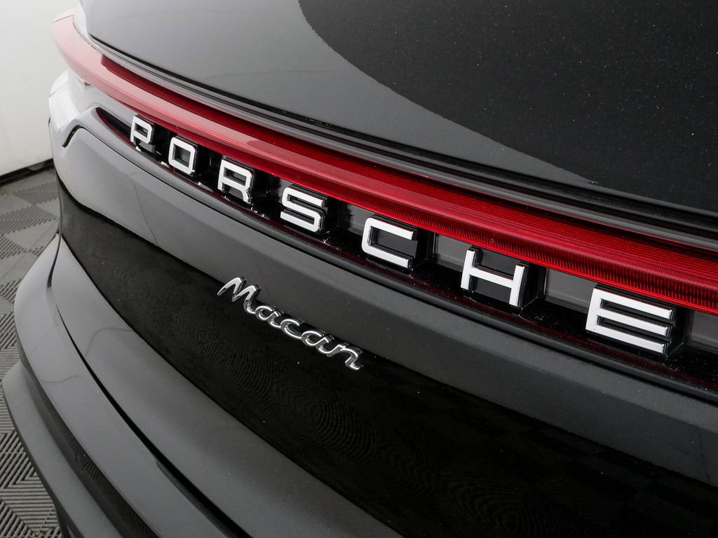 2023 Porsche Macan Turbo