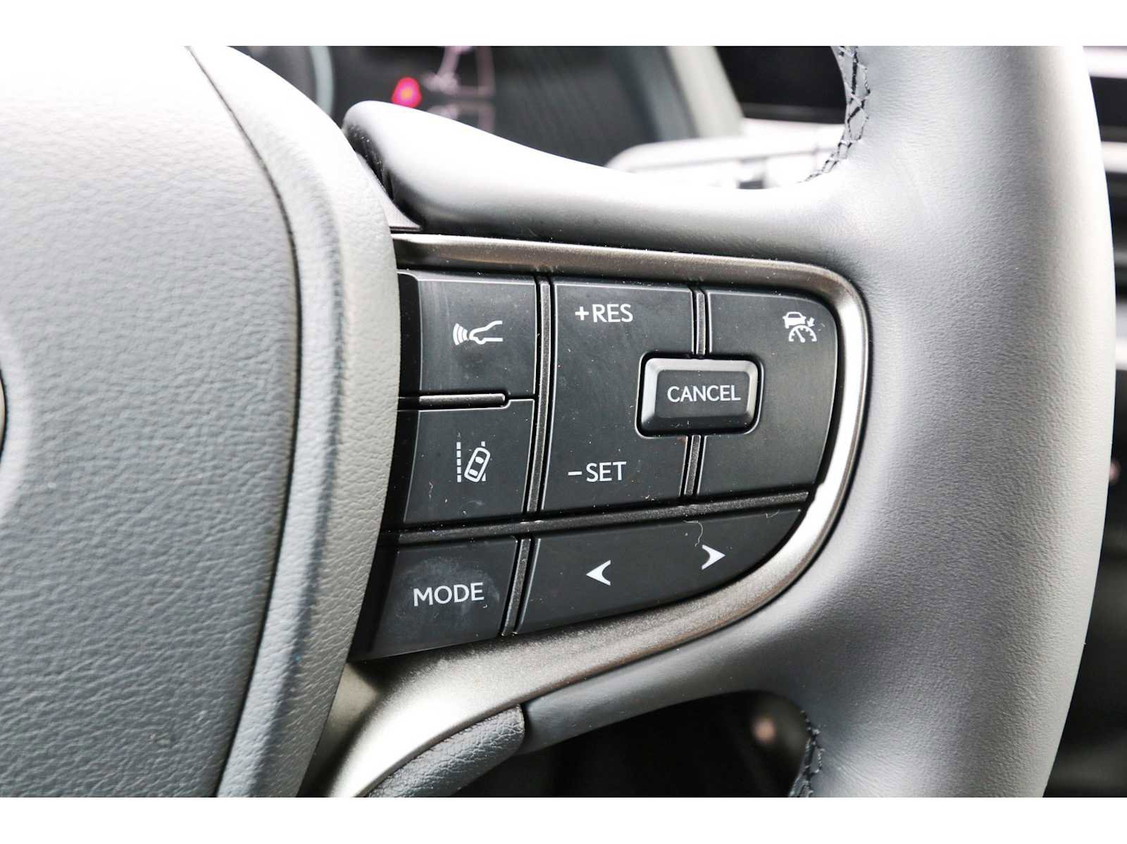 2024 Lexus UX 250h FWD w/ Premium Package