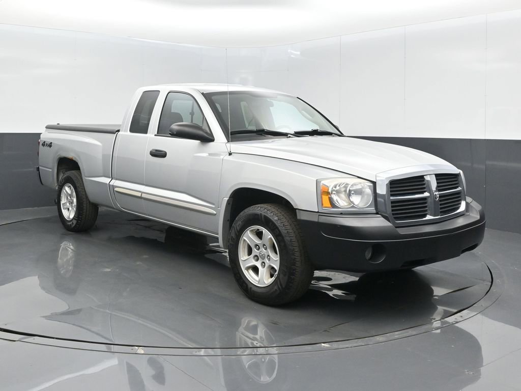 2005 Dodge Dakota SLT