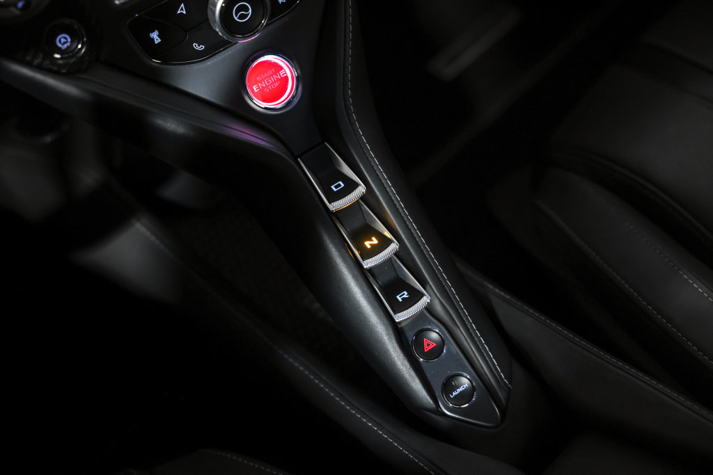 Used 2019 McLaren 720S Performance photo 30