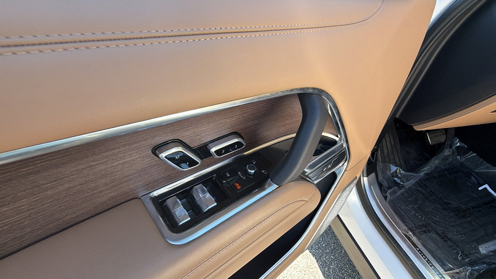 2025 Land Rover Range Rover Autobiography