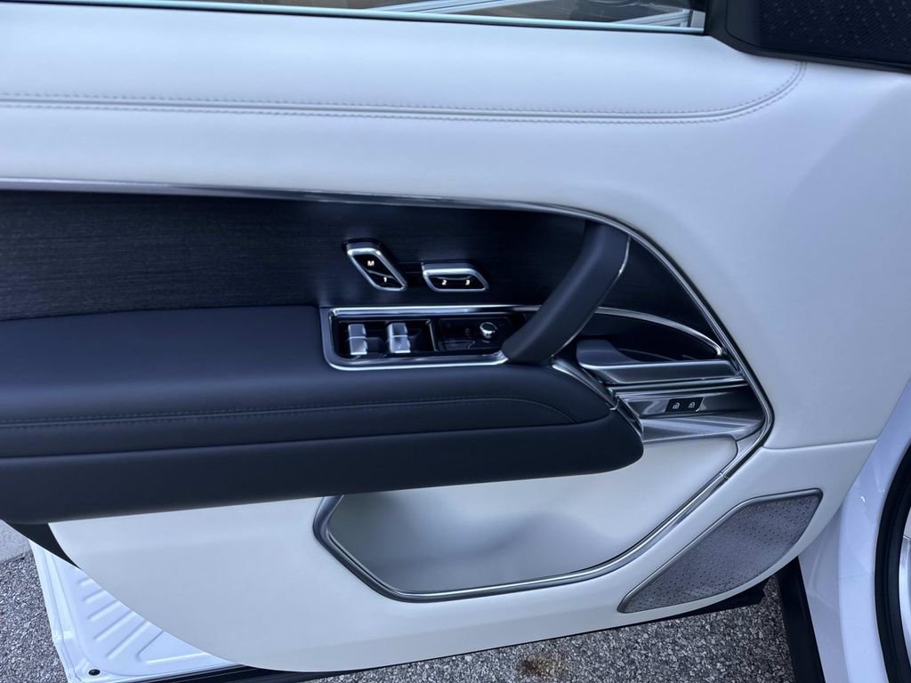 2024 Land Rover Range Rover Long Wheelbase Autobiography