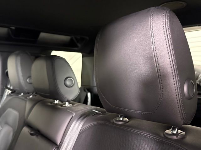 2023 Land Rover Defender 110 X-Dynamic SE