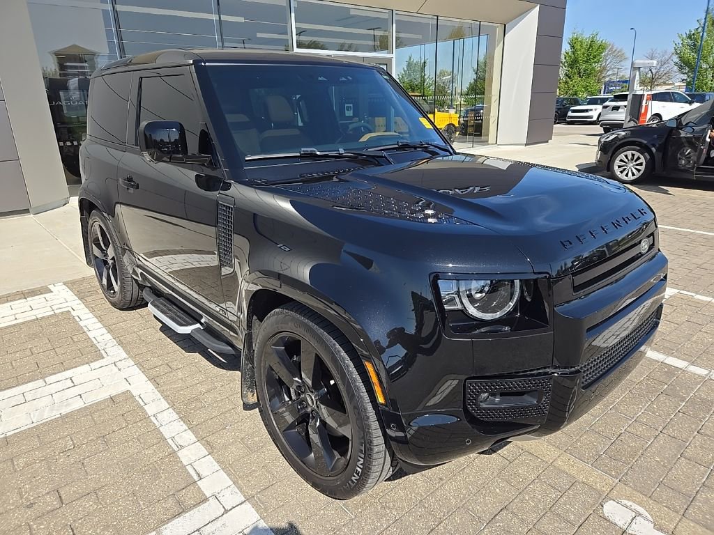 2024 Land Rover Defender 90 V8